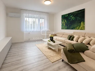 Na predaj 2-izbový byt, 58 m², Komárno, Budovateľská