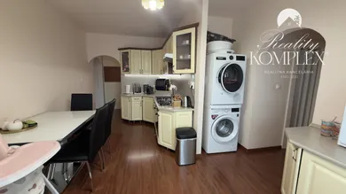 Na prenájom 3-izbový byt, 75 m², Komárno, Biskupa Királya