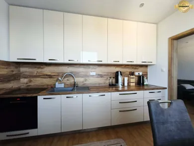 Na predaj 3-izbový byt, 75 m², Partizánske, Pod Šípkom