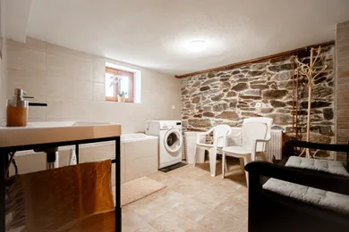 Na predaj dom, 196 m², Polomka