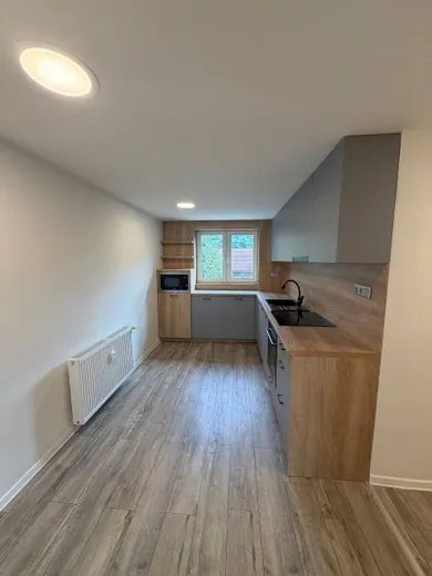 Na predaj 2-izbový byt, 64 m², Handlová, 29. augusta