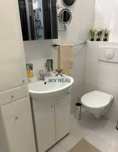 Na prenájom 1-izbový byt, 35 m², Považská Bystrica