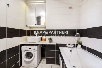 Na prenájom 2-izbový byt, 55 m², Prešov, 17. novembra