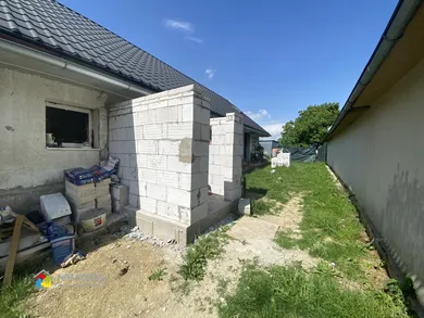 Na predaj 2-izbový dom, 82 m², Žiar nad Hronom