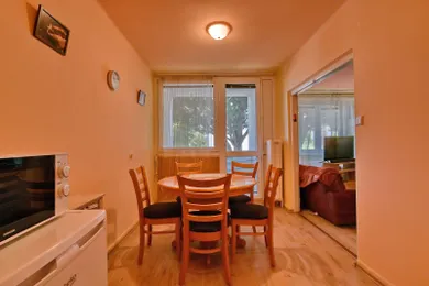 Na predaj 3-izbový byt, 63 m², Veľký Meder, Sídl. M. Corvina