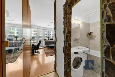 Na predaj 1-izbový byt, 37 m², Bratislava-Karlova Ves, Veternicová