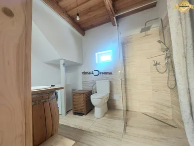 Na predaj 4-izbový dom, 180 m², Nemecká