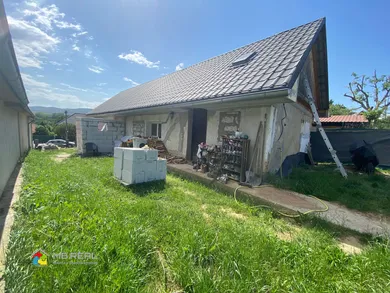 Na predaj 2-izbový dom, 82 m², Žiar nad Hronom