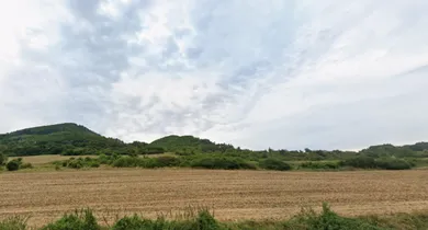 Na predaj pozemok, Ráztočno
