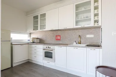 Na predaj 2-izbový byt, 52 m², Bratislava-Ružinov, Seberíniho