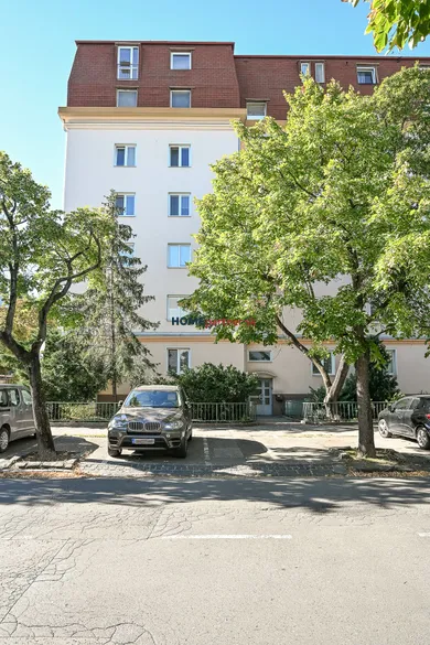 Na predaj 1-izbový byt, 42 m², Bratislava-Nové Mesto, Príkopova