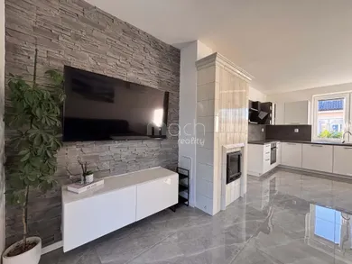 Na predaj 3-izbový dom, 78 m², Jelka, Hlavná