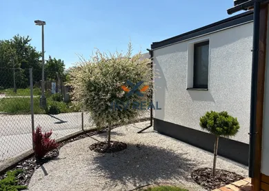Na predaj dom, 40 m², Nové Zámky, Okružná