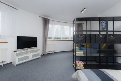 Na predaj 1-izbový byt, 54 m², Bešeňová