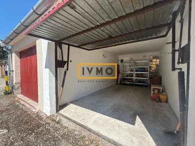 Obiekty na sprzedaż, Bratislava-Karlova Ves · €52 000