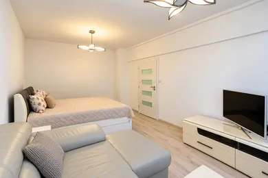 Na predaj 1-izbový byt, 48 m², Nitra, Damborského