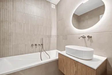 Na predaj 4-izbový byt, 92 m², Trnava, Ulica Hlavná