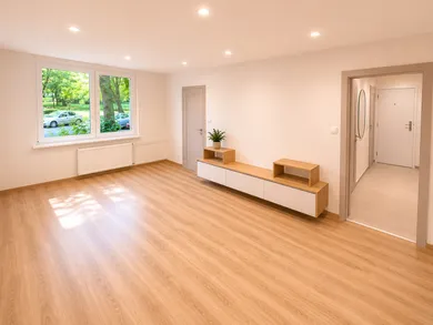 Na predaj 3-izbový byt, 74 m², Šaľa, Kráľovská