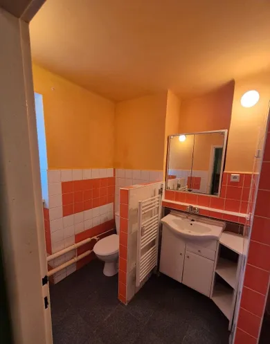Na predaj 2-izbový byt, 59 m², Komárno, Zváračská ul.