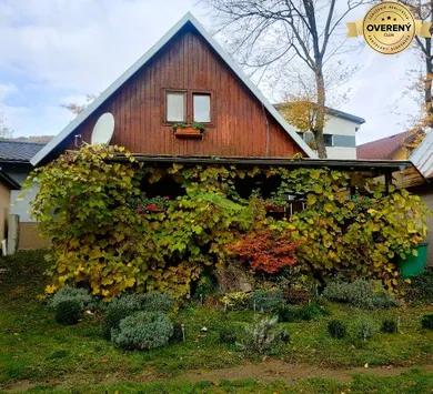 Na predaj 1-izbový rekreačný dom, 108 m², Vinné