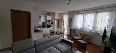 Na predaj 4-izbový byt, 87 m², Trenčín, Halalovka