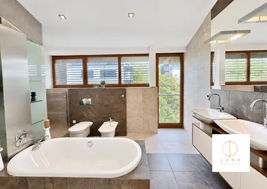 Na prenájom 3-izbový byt, 158 m², Bratislava-Staré Mesto, Pod Bôrikom
