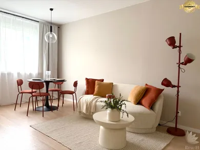 Na predaj 2-izbový byt, 38 m², Bratislava-Dúbravka, Hanulova