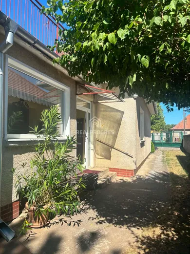 Na predaj 4-izbový dom, 150 m², Branč, Nitrianska