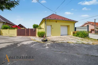 Будинки на продаж, 4-кімнатні, Gabčíkovo · €164 900