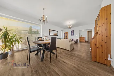 Domy na sprzedaż, 3-pokojowe, Šamorín · €325 000