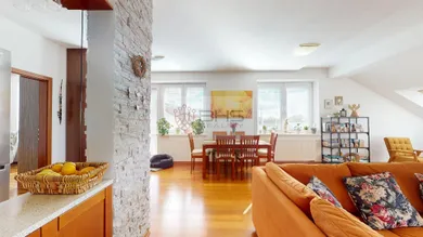 Na predaj 4-izbový byt, 115 m², Hamuliakovo, Družstevná