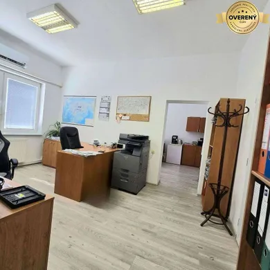 Na prenájom komerčné, 95 m², Trnava, Pri kalvárii