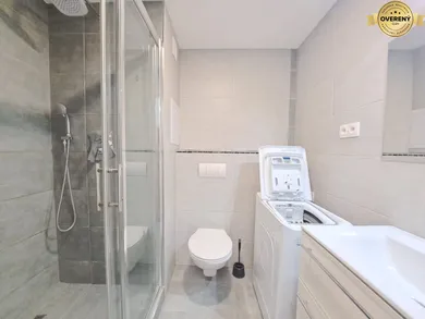 Na prenájom 1-izbový byt, 21 m², Poprad, Rovná