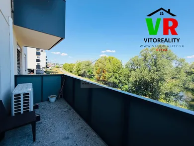 Na predaj 4-izbový byt, 106 m², Nitra, Piesková
