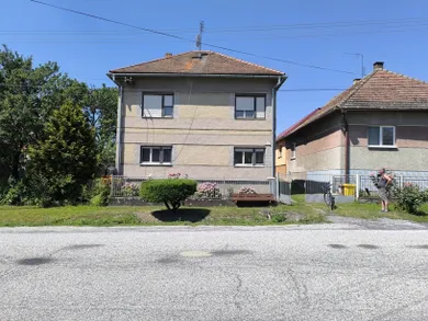 Дома на продажу, 6-комнатные, Rimavská Sobota · €135 000