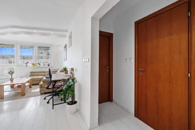 Na predaj byt v Bratislava-Karlova Ves · €215 000 · Dokončené