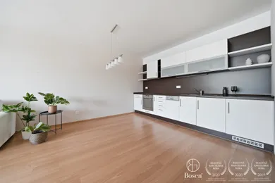 Na predaj 3-izbový byt, 70 m², Bratislava-Ružinov, Tomášikova 3A