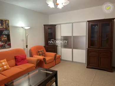 Na prenájom 3-izbový byt, 72 m², Prievidza