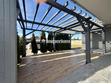 Na predaj 5-izbový dom, 507 m², Gabčíkovo, -