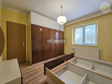 Na predaj 3-izbový byt, 105 m², Levice