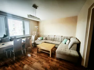 Na predaj 3-izbový byt, 64 m², Dunajská Streda, .