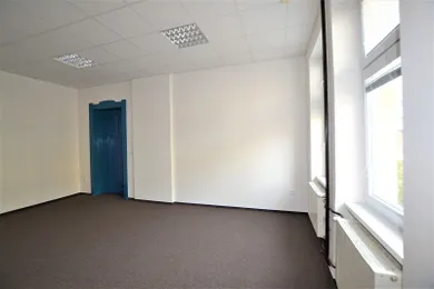 Na prenájom komerčné, 29 m², Poprad, 1. mája