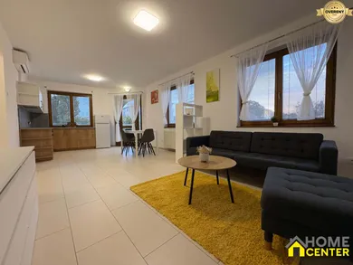 Na prenájom 2-izbový byt, 49 m², Komárno