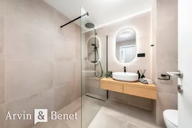 Na predaj 2-izbový byt, 47 m², Bratislava-Záhorská Bystrica