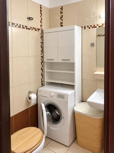 Na prenájom 2-izbový byt, 40 m², Bratislava-Ružinov, Miletičova