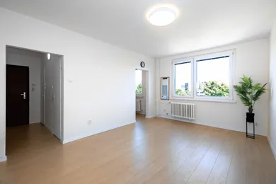 Byty na predaj 1-izbový, Bratislava-Dúbravka · €169 990
