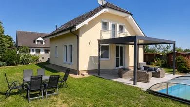 Na predaj dom, 214 m², Pezinok, Záhumenice