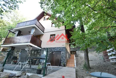 Na predaj 4-izbový rekreačný dom, 180 m², Pezinok, Kučišdorfská dolina