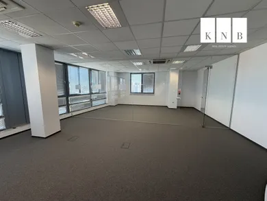 Na prenájom komerčné, 176 m², Bratislava-Ružinov, Rožňavská