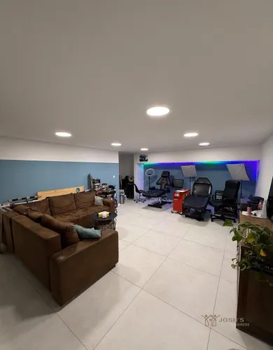 Lokale komercyjne na wynajem, Bratislava-Staré Mesto · €900